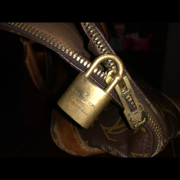 Vintage Louis Vuitton bag - Picture 5 of 5